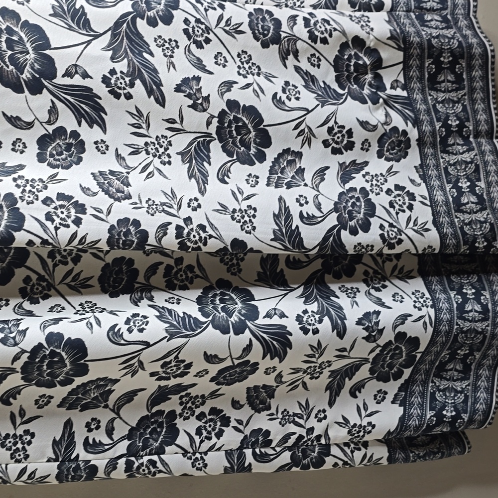 Alex Marie Amara Satin Crepe Black Floral Print High Waist Flat Front Pant Small - Picture 11 of 12